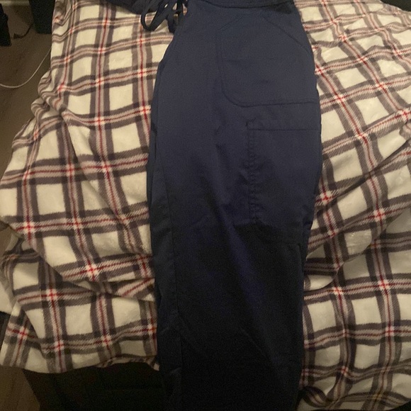 Blue scrubs. Cherokee workwear revolution. Size small petite. Like new!!! - Picture 5 of 7